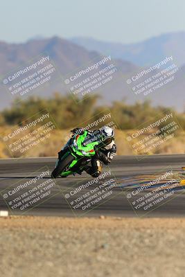 media/Dec-09-2023-SoCal Trackdays (Sat) [[76a8ac2686]]/Turn 15 Set 1 (230pm)/